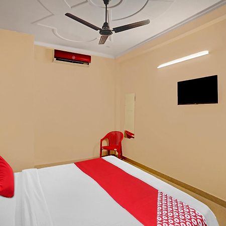 Hotel O Pari Hotel Ghaziabad Buitenkant foto