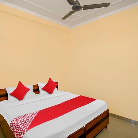 Hotel O Pari Hotel Ghaziabad Buitenkant foto
